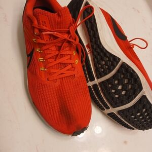 Nike pegusus 39 red size 11